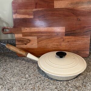 VINTAGE rare Le Creuset cast iron skillet with Lid #24